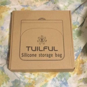 Tuilful Silicone Storage Bag